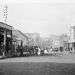 Cover image for Photograph - Murray Street looking south from Bathurst Street ( the photo includes T. Stump the butcher's store)