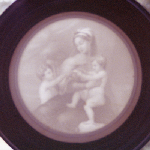 Cover image for Photograph - Evandale - 'Clarendon' - interior view - portrait in circular frame (lithophone)