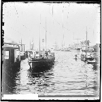 Cover image for Photograph - glass lantern slide - unidentified boats in harbour