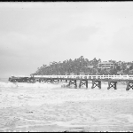 Cover image for Photograph - Glass negative - Kingston Beach [showing jetty and Mt Royal Hotel on hillside]