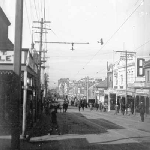 Cover image for Photograph - Hobart-Elizabeth Street-view from intersection with Brisbane Street looking down street-crowds on street.