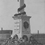 Cover image for Photograph - Temporary memorial erected on the domain in memory of the heros of ANZAC